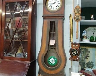 Very large collection of antique clocks