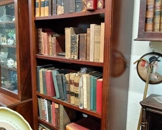 Antique books in hundreds of antique Curiosities