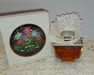 Fleurs De Rocaille De Caron vintage perfume Paris France in original box
