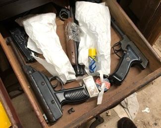 Old pistols documents in more