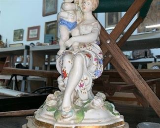 Beautiful French figural lamp