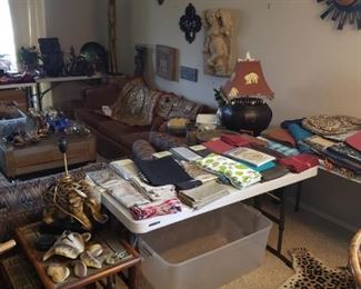 Table Settings and Napkin Sets. Many new