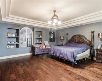 Carved wood king bedframe 