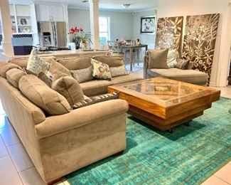 Classic Sectional sofa in good condition
Large pair of art panels