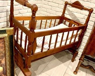 1836  eastlake baby bed .
