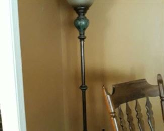 Floor lamp