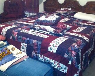 Queen size bed, recliner