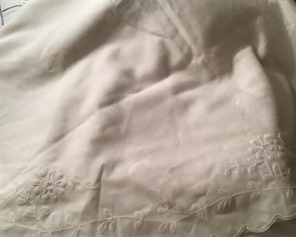 Oval Tablecloth 66x104