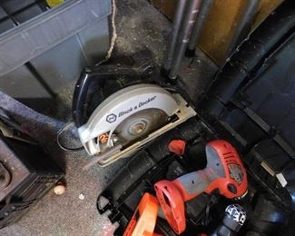 Black and Decker Saw