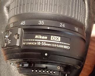 Nikon DX AF-S Nikkor 18-55mm