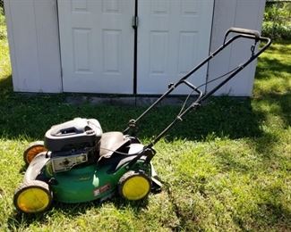 John Deere push lawn mower gas JS60 https://ctbids.com/#!/description/share/177973