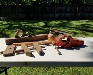 Collection of vintage tools and hardware
Virginia, 23005 https://ctbids.com/#!/description/share/177982