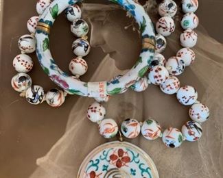Handpainted porcelain beaded pendant necklace set