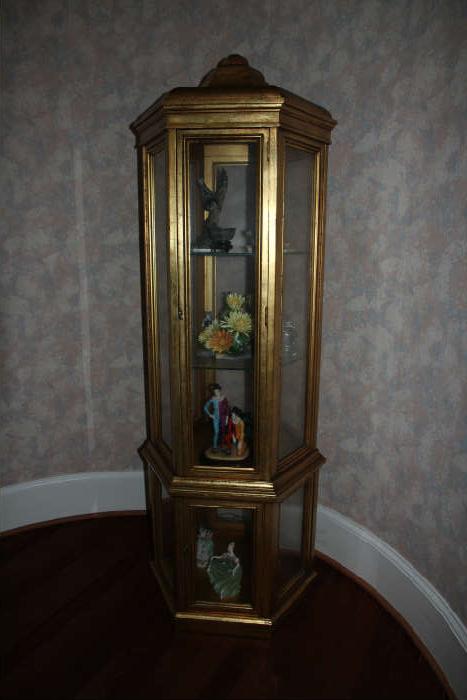 Curio cabinet with Boehm porcelain birds