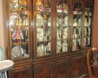 Stunning Heritage Dining Room Suite

