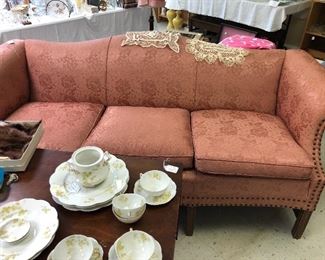 Vintage sofa in excellent condition 
