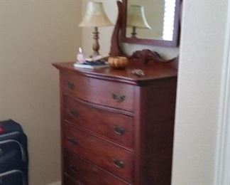 Beautiful Vintage Oak Chest & Mirror
