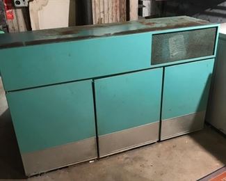 Vintage GE Refrigerator/Freezer https://ctbids.com/#!/description/share/178831