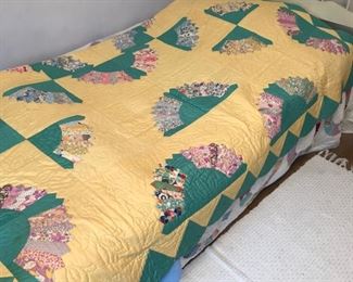 Vintage Sunburst Quilt https://ctbids.com/#!/description/share/178874