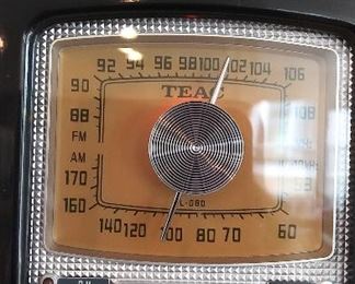 TEAC Model SL-D80 - Retro Nostalgia Radio CD Player