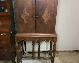 Antique Wood Storage Cabinet https://ctbids.com/#!/description/share/179004