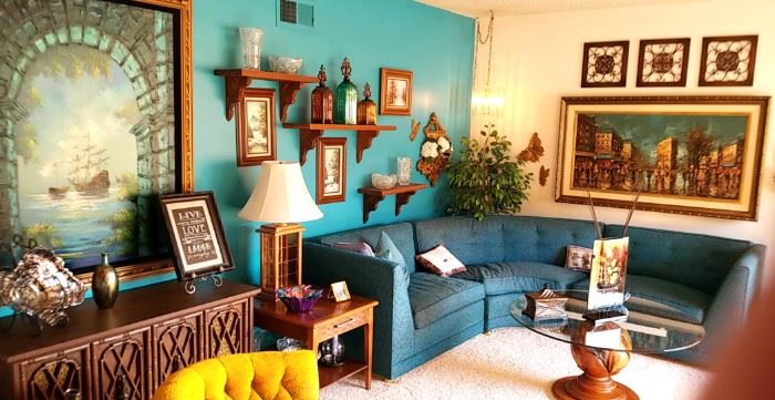 The vintage 1960's living room is too cool!