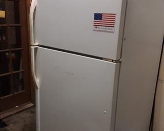 Kenmore refrigerator.... we use it daily! Super cold!