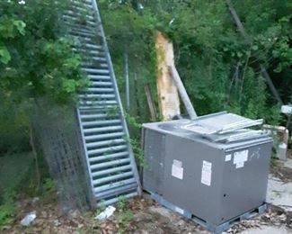4 ton self-contained unit with heatstrip!