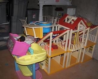 children's playhouse and kitchen set