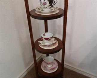 Collapsible antique tea table
