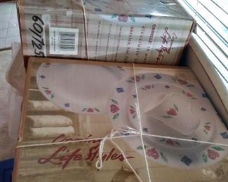 new in box dishes