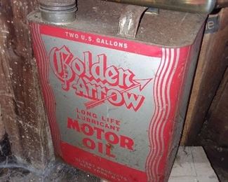 Golden Arrow Motor Oil Can