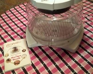 40 Thane Housewares Convection Flavor Wave Deluxe Oven