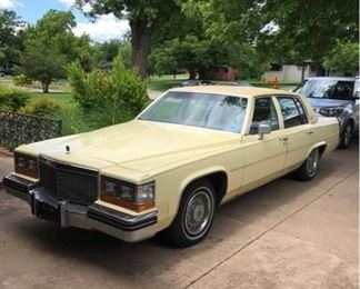 1980 Cadillac de Ville Sedan