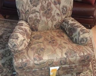Ethan Allan club chair. Excellent condition,  fabulous print. COMFORTABLE & looks great!