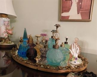 Assorted collectible perfume bottles