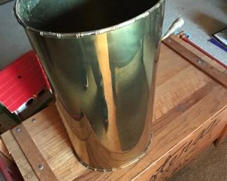 Heavy metal trash can