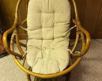 Swivel bamboo chair