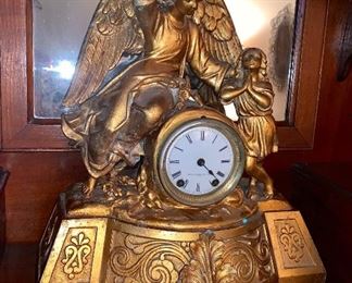 Vintage Gold tone Seth Thomas Sons & Co. N.Y. - Ca 1800's figural statue clock Angel & Child 