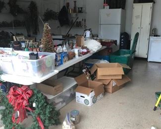 Holiday items, garage items