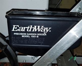 EarthWay Garden Seeder model 1001-B