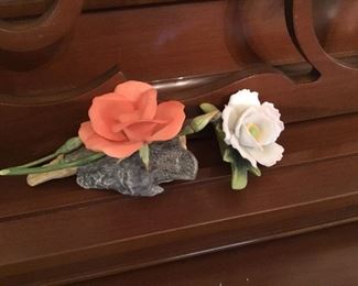 Andrea by Sadek ceramic Flowers
