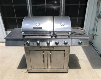 Natural gas  barbque with cover $100
