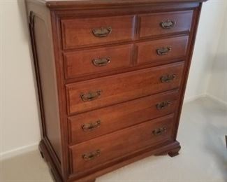 Thomasville chest of drawers