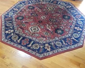 Octagonal oriental rug..6ft