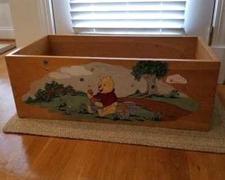 winnie the pooh toy box bench