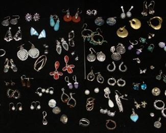 LOT #7082 - LARGE GROUP LOT OF SILVER EARRINGS