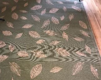 Indoor/Outdoor Leaf rug 10'10" x 7'11"