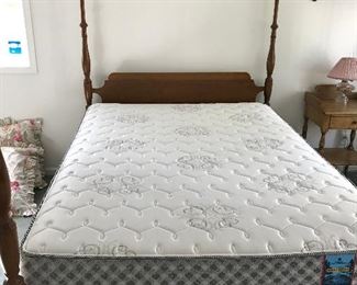Queen poster bed with pillow top mattress