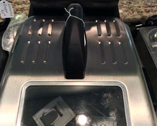 Waring Pro Professional Deep Fryer.